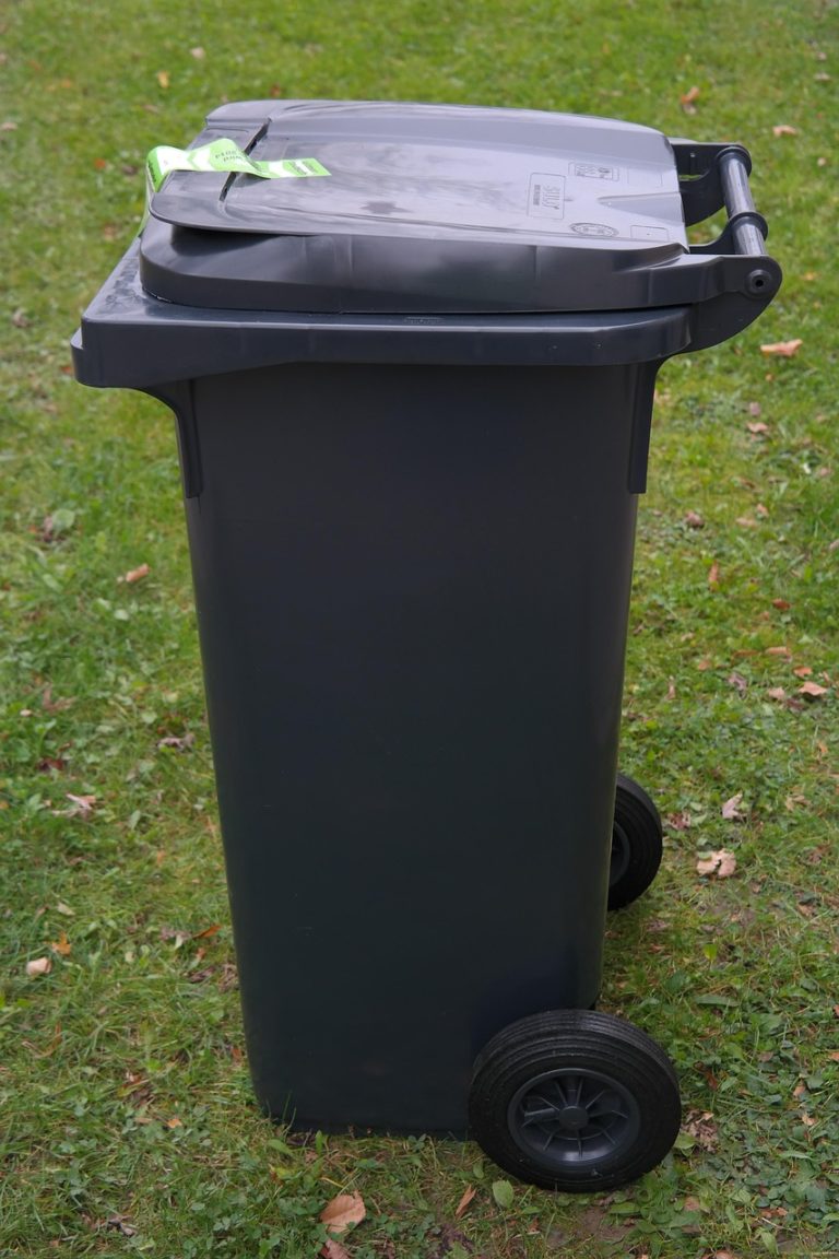 garbage can, waste, garbage, ton, waste bins, ton of plastic, black, large refuse containers, mgb, waste bin, waste container, trash can, container, garbage can, garbage can, garbage can, trash can, trash can, trash can, trash can, trash can
